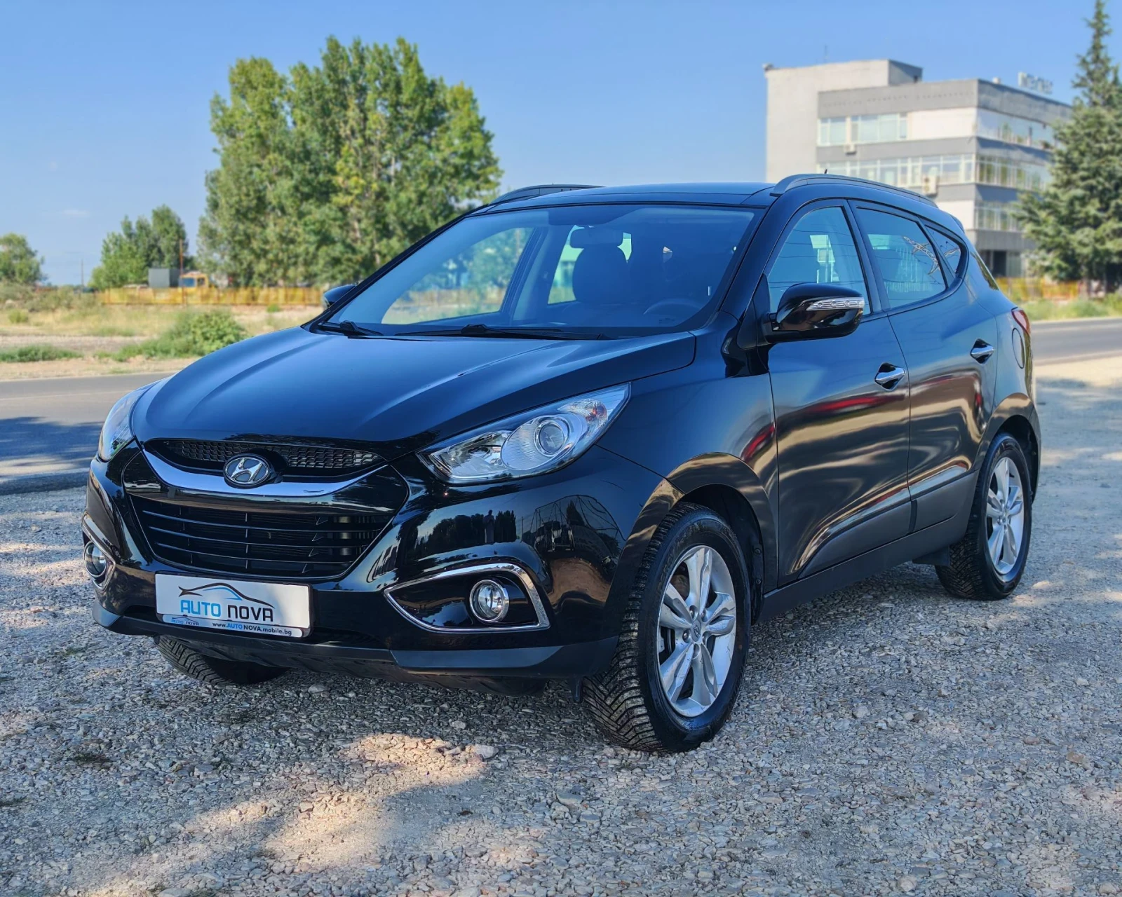Hyundai IX35 2.0 136 К.С. ДИЗЕЛ!4Х4! ПАНОРАМА!127 000 КМ! , снимка 3 - Автомобили и джипове - 55636537