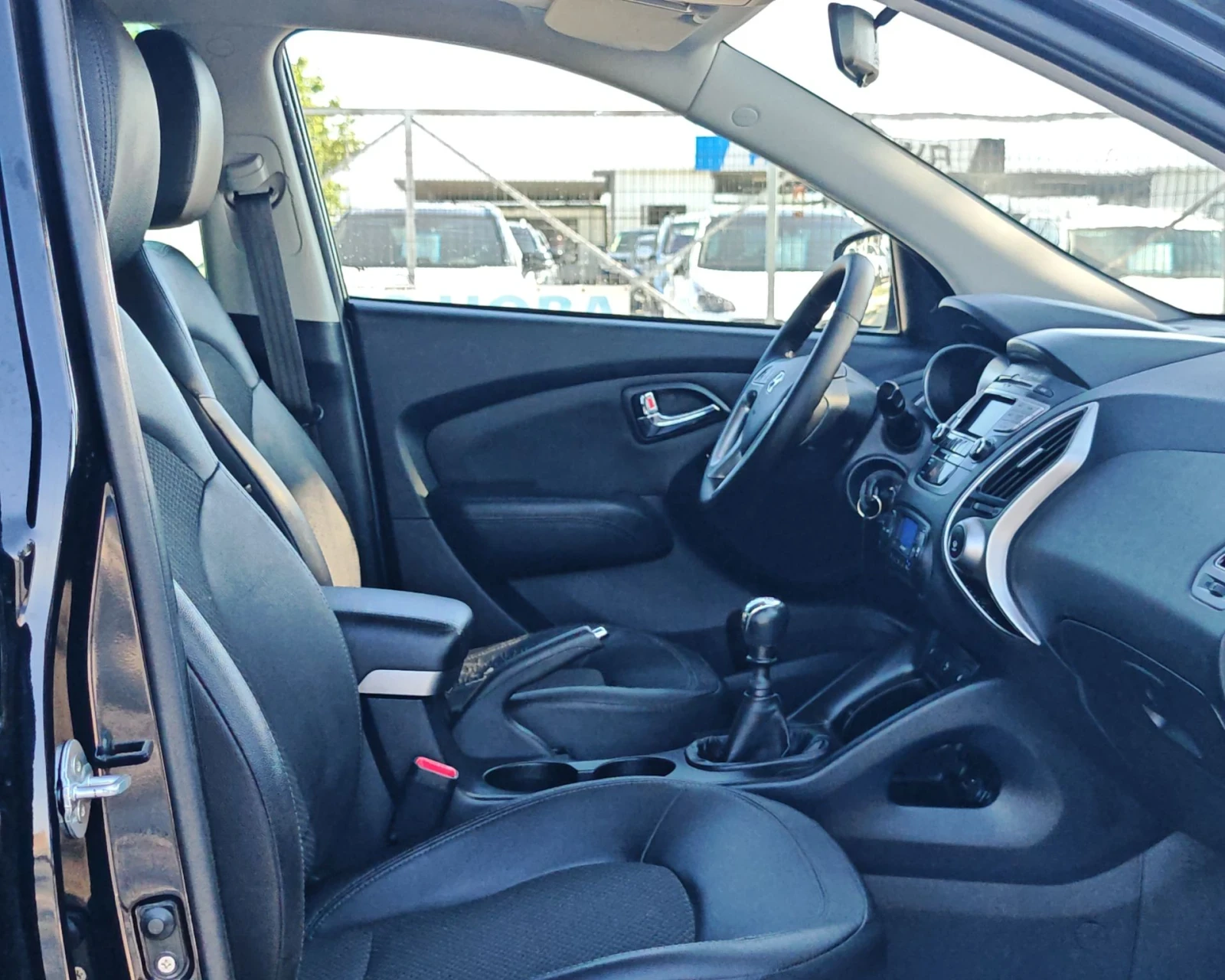 Hyundai IX35 2.0 136 К.С. ДИЗЕЛ!4Х4! ПАНОРАМА!127 000 КМ! , снимка 10 - Автомобили и джипове - 55636537