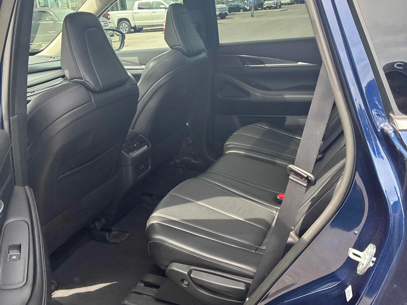 Infiniti QX60 * AWD * АВТОКРЕДИТ БЕЗ ПЪРВОНАЧАЛНА ВНОСКА* , снимка 11 - Автомобили и джипове - 55987173