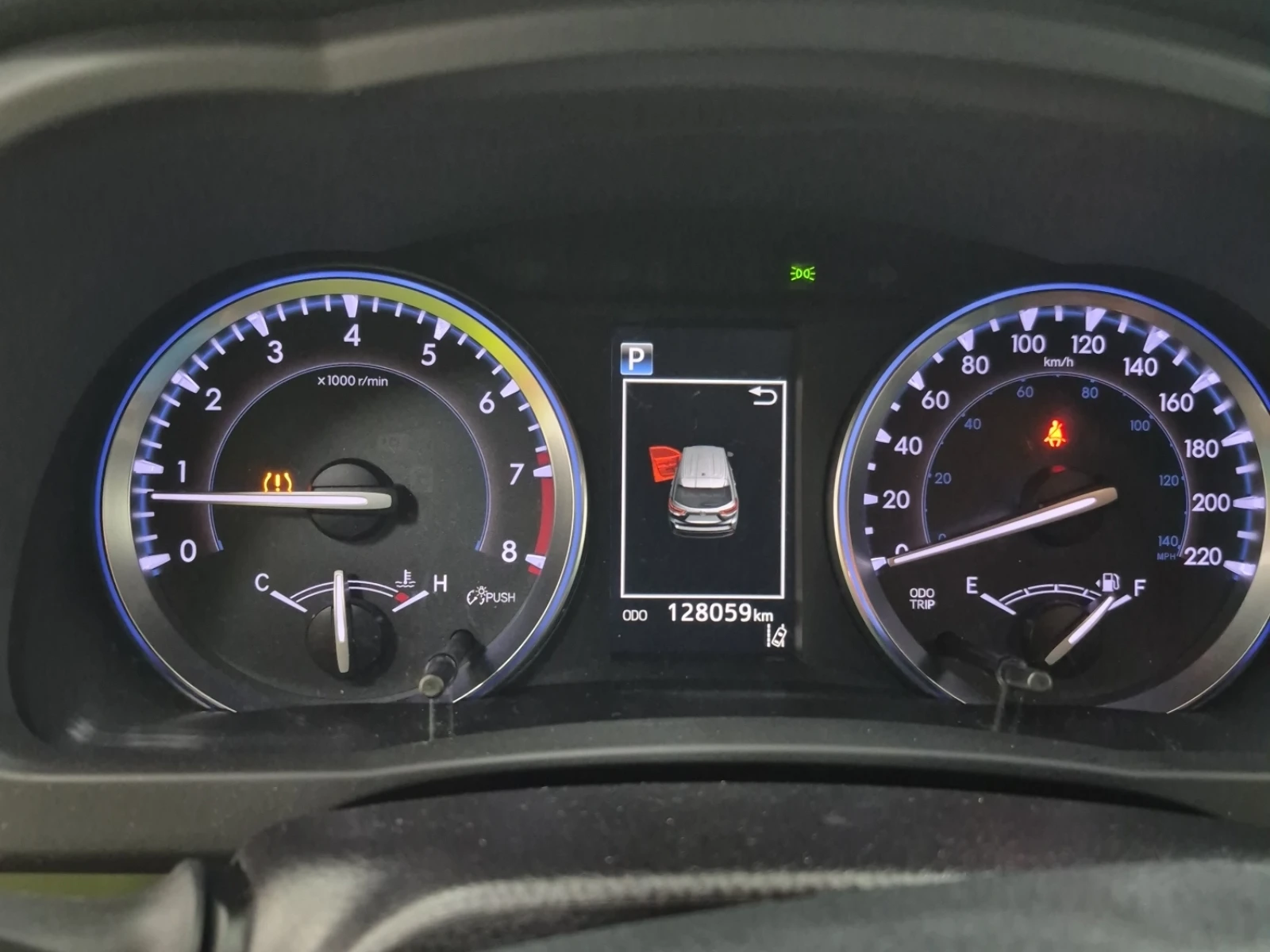 Toyota Highlander Awd Xle / Carfax / Лизинж, снимка 9 - Автомобили и джипове - 56315635