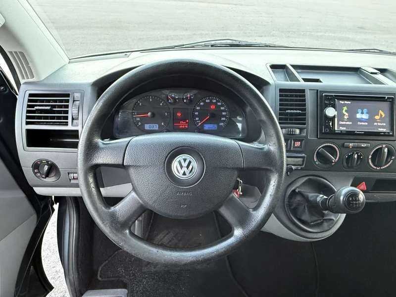 VW T5 2.5 TDI, снимка 11 - Бусове и автобуси - 48145351