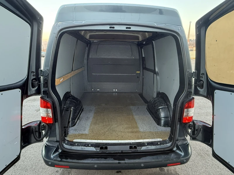 VW T5 2.5 TDI, снимка 15 - Бусове и автобуси - 48145351