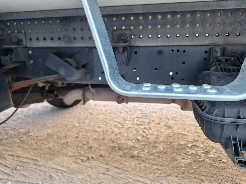 Iveco 35c15 Хладилен със В категория, снимка 15 - Бусове и автобуси - 51074574