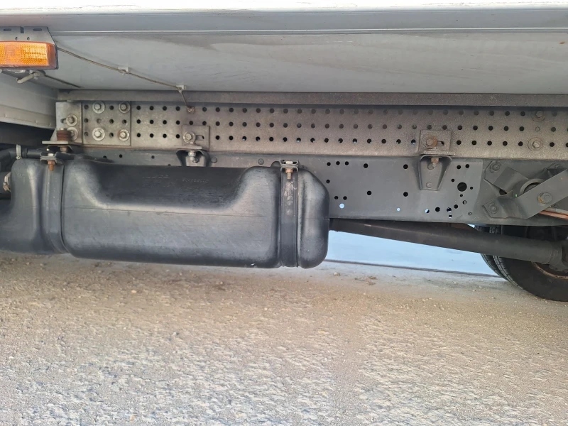 Iveco 35c15 Хладилен със В категория, снимка 9 - Бусове и автобуси - 51074574