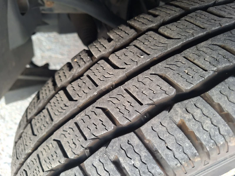 Iveco 35c15 Хладилен със В категория, снимка 10 - Бусове и автобуси - 51074574