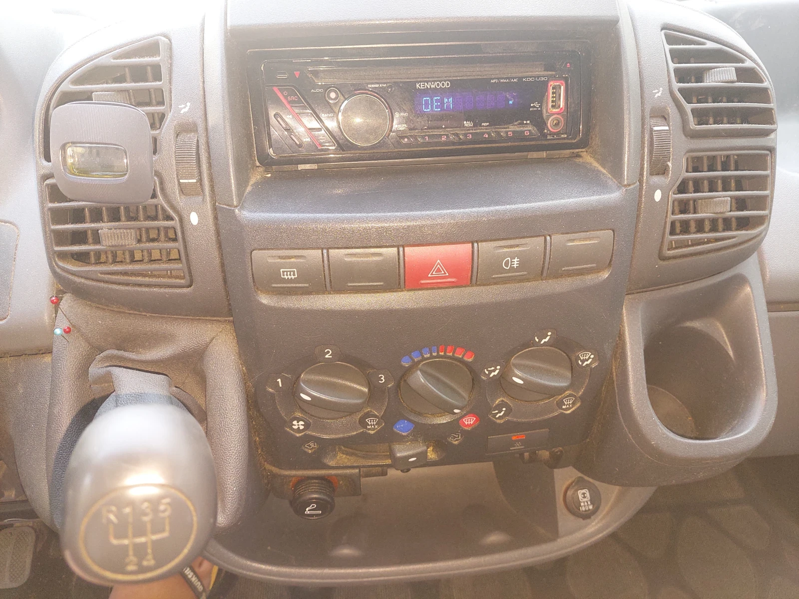 Peugeot Boxer 2.2HDI Klima - изображение 10