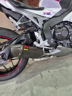Honda Cbr 1000RR Fireblade ABS AKRAPOVIC Нов внос ШВЕЙЦАРИЯ!, снимка 12