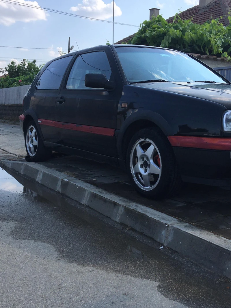 VW Golf 2.0 115, снимка 3 - Автомобили и джипове - 47609429