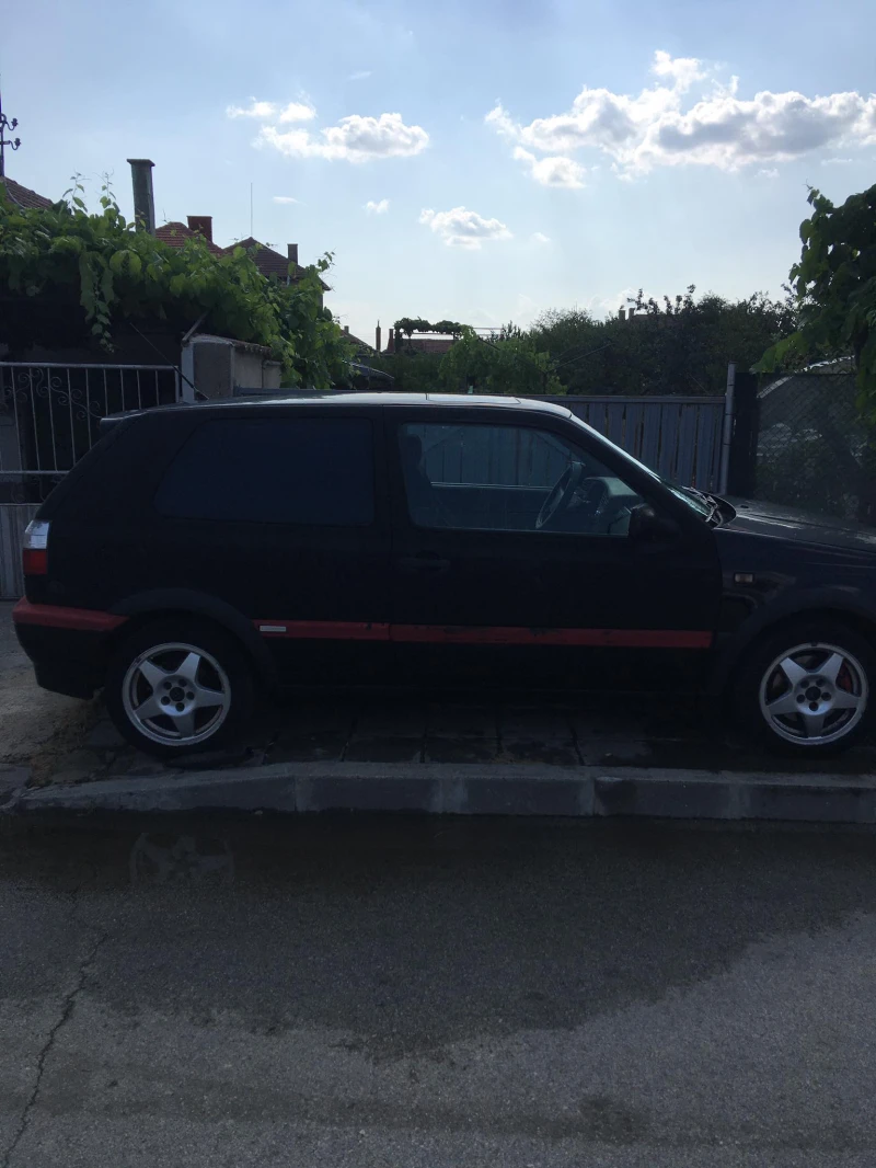 VW Golf 2.0 115, снимка 4 - Автомобили и джипове - 47609429