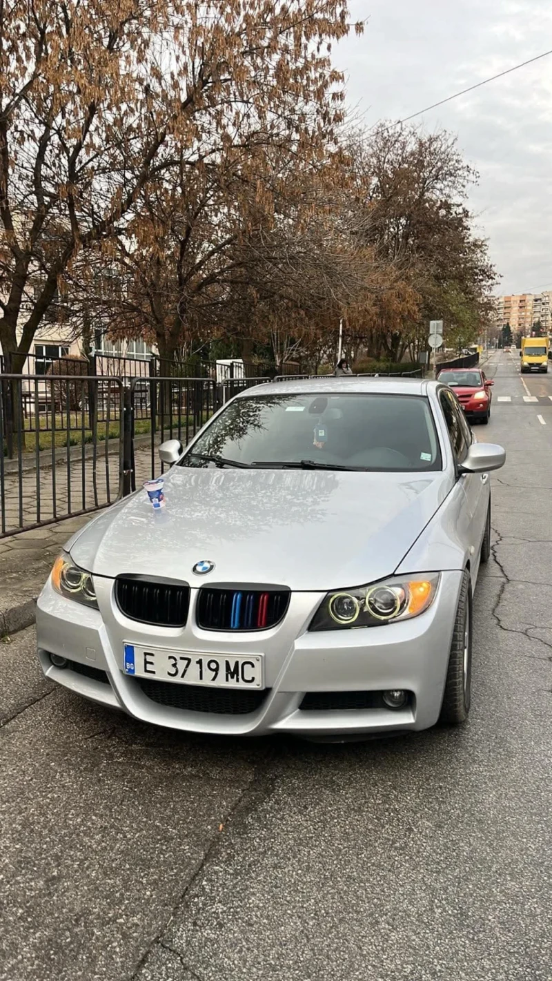 BMW 320, снимка 4 - Автомобили и джипове - 48854001