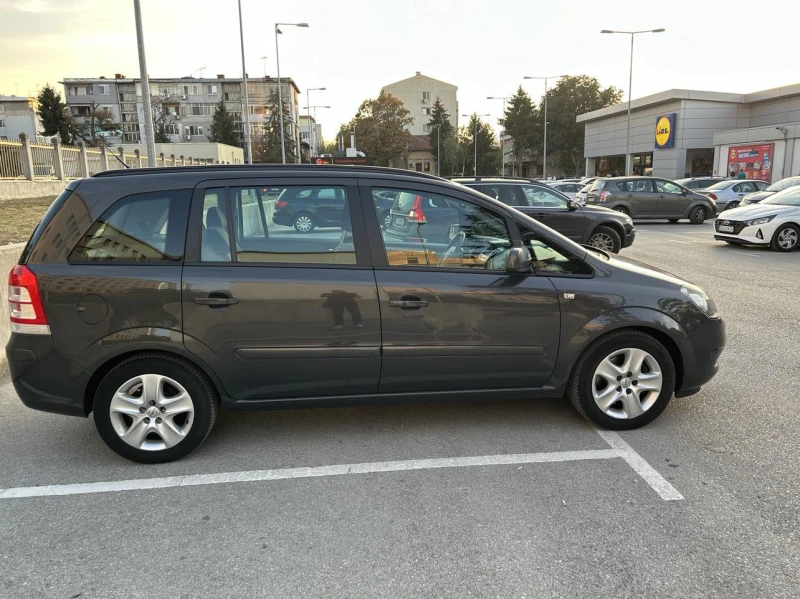 Opel Zafira, снимка 3 - Автомобили и джипове - 49114472