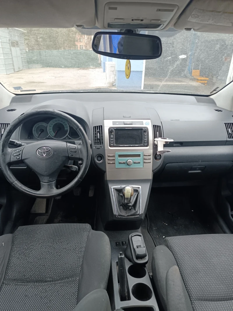 Toyota Corolla verso 2.2  цяла за части. 6+ 1, снимка 6 - Автомобили и джипове - 49539203