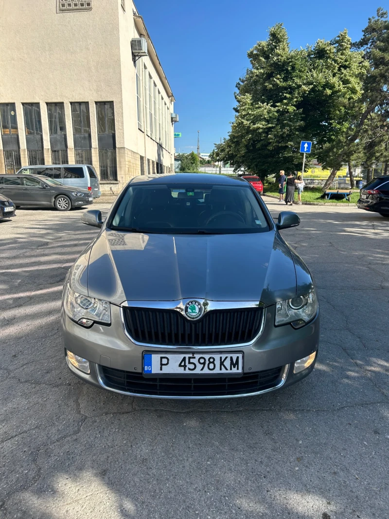 Skoda Superb 2.0 TDI, снимка 6 - Автомобили и джипове - 52176961