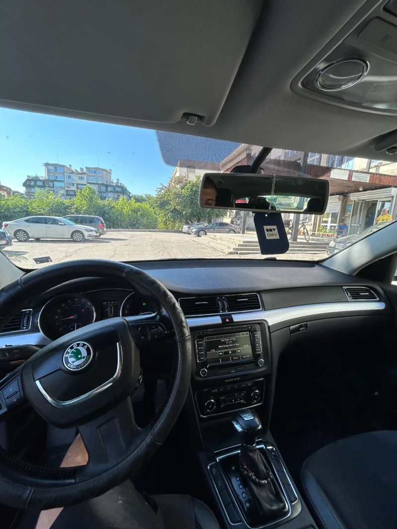 Skoda Superb 2.0 TDI, снимка 8 - Автомобили и джипове - 52176961