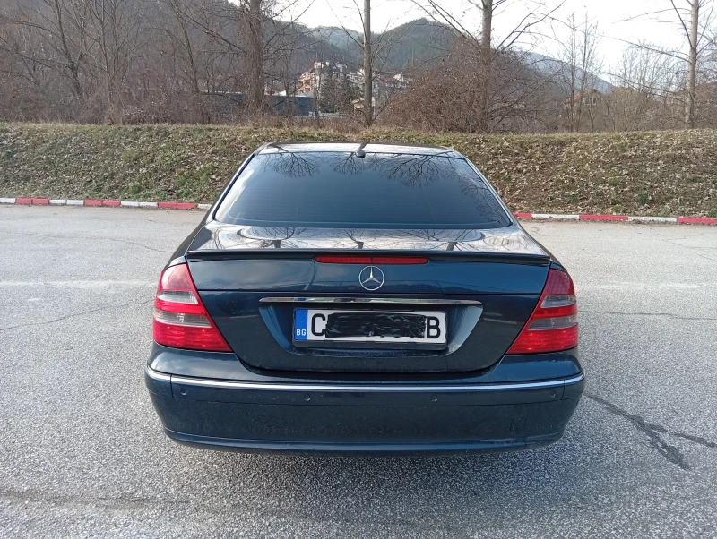 Mercedes-Benz E 320, снимка 4 - Автомобили и джипове - 53140772