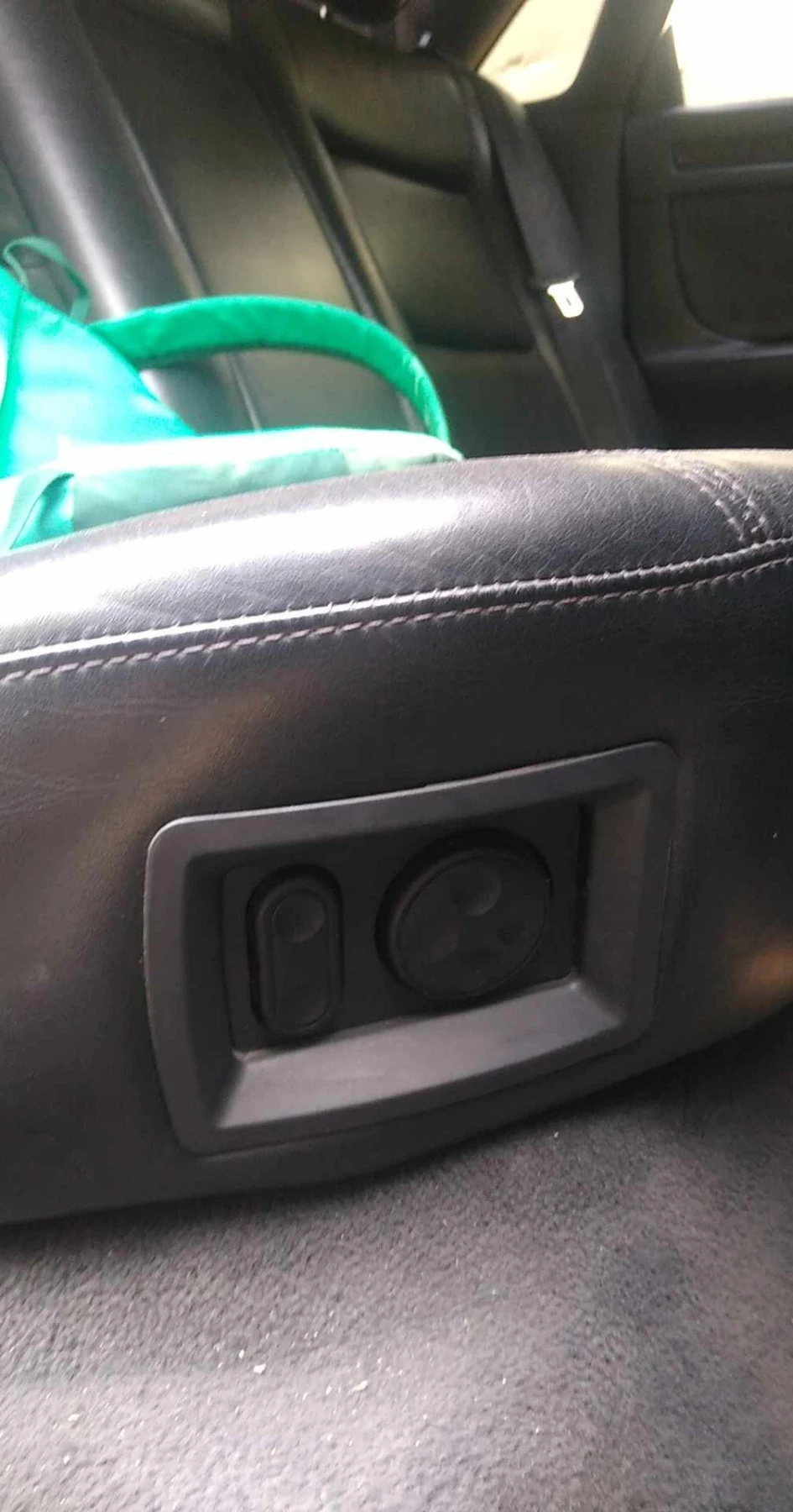 Audi S8 | Mobile.bg   17