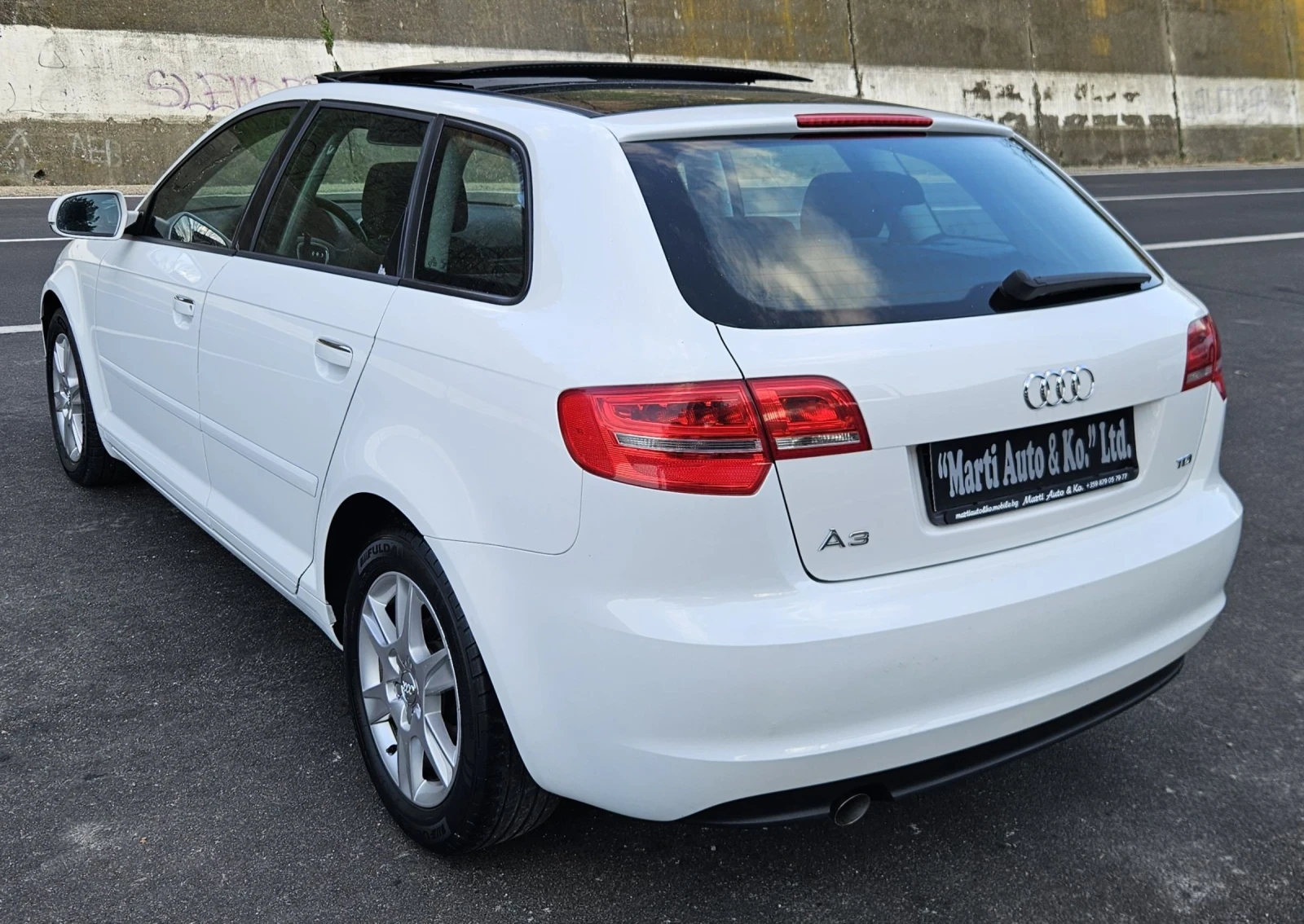 Audi A3 1.6 TDI Sportback Панорама !!! , снимка 6 - Автомобили и джипове - 51106278