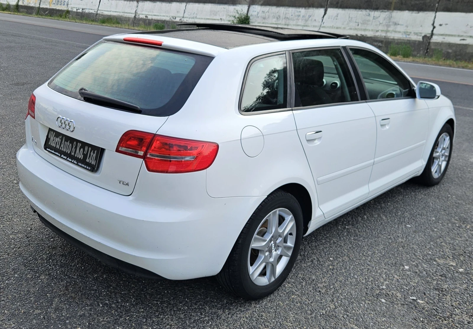 Audi A3 1.6 TDI Sportback !  - изображение 7
