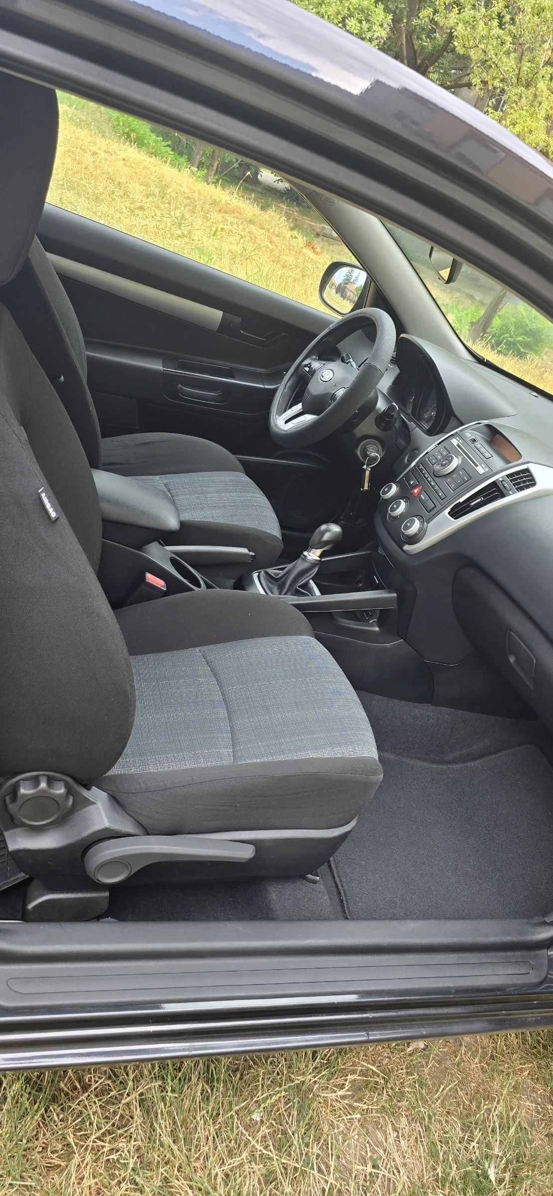 Kia Ceed 1.4i, 180х.км - изображение 8