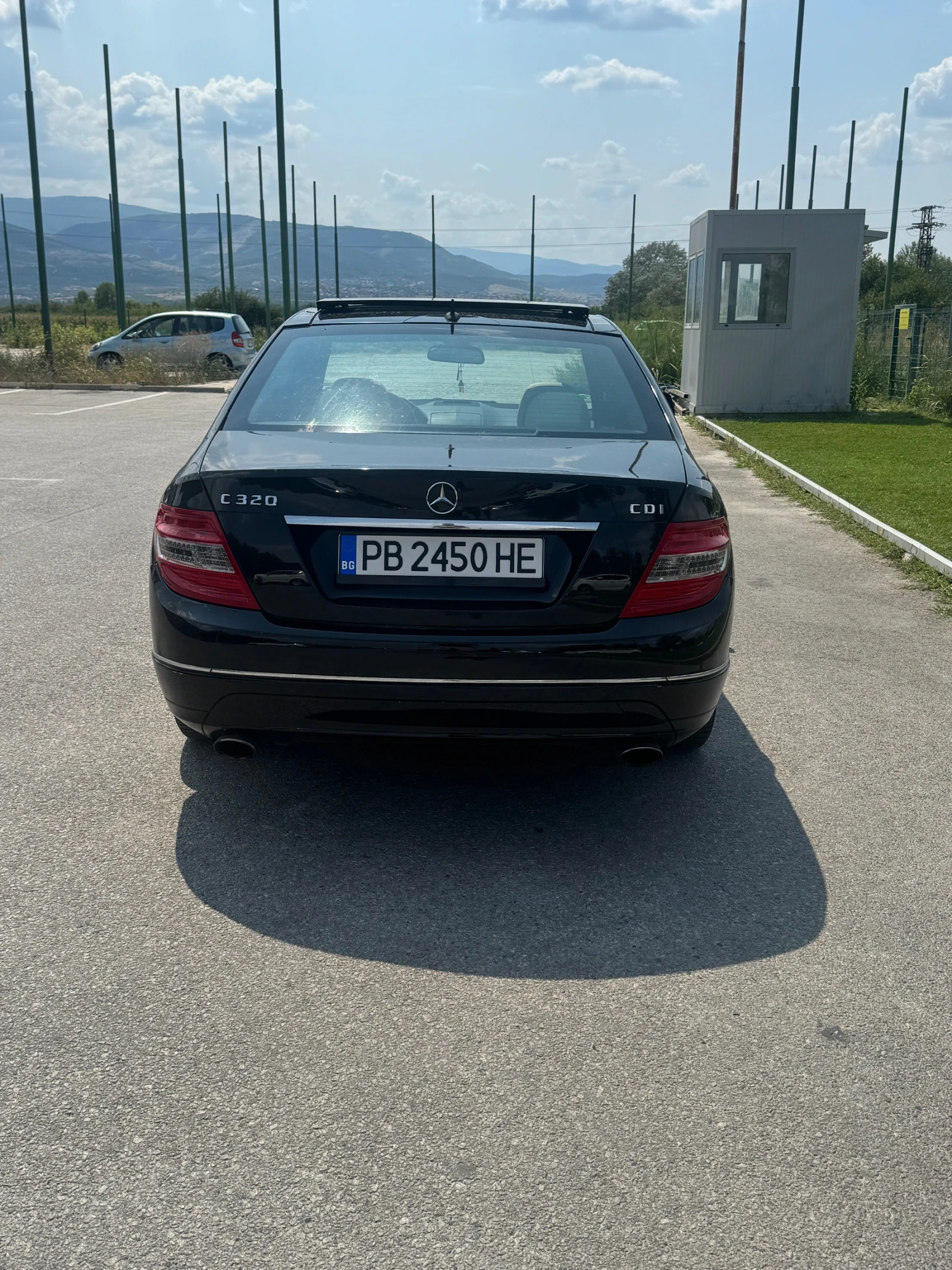 Mercedes-Benz C 320  - изображение 2