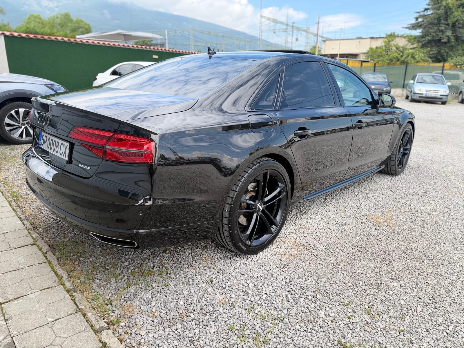 Audi A8 200хл.км-S8 Пакет-Design Selection-Лизинг, снимка 3 - Автомобили и джипове - 55083968