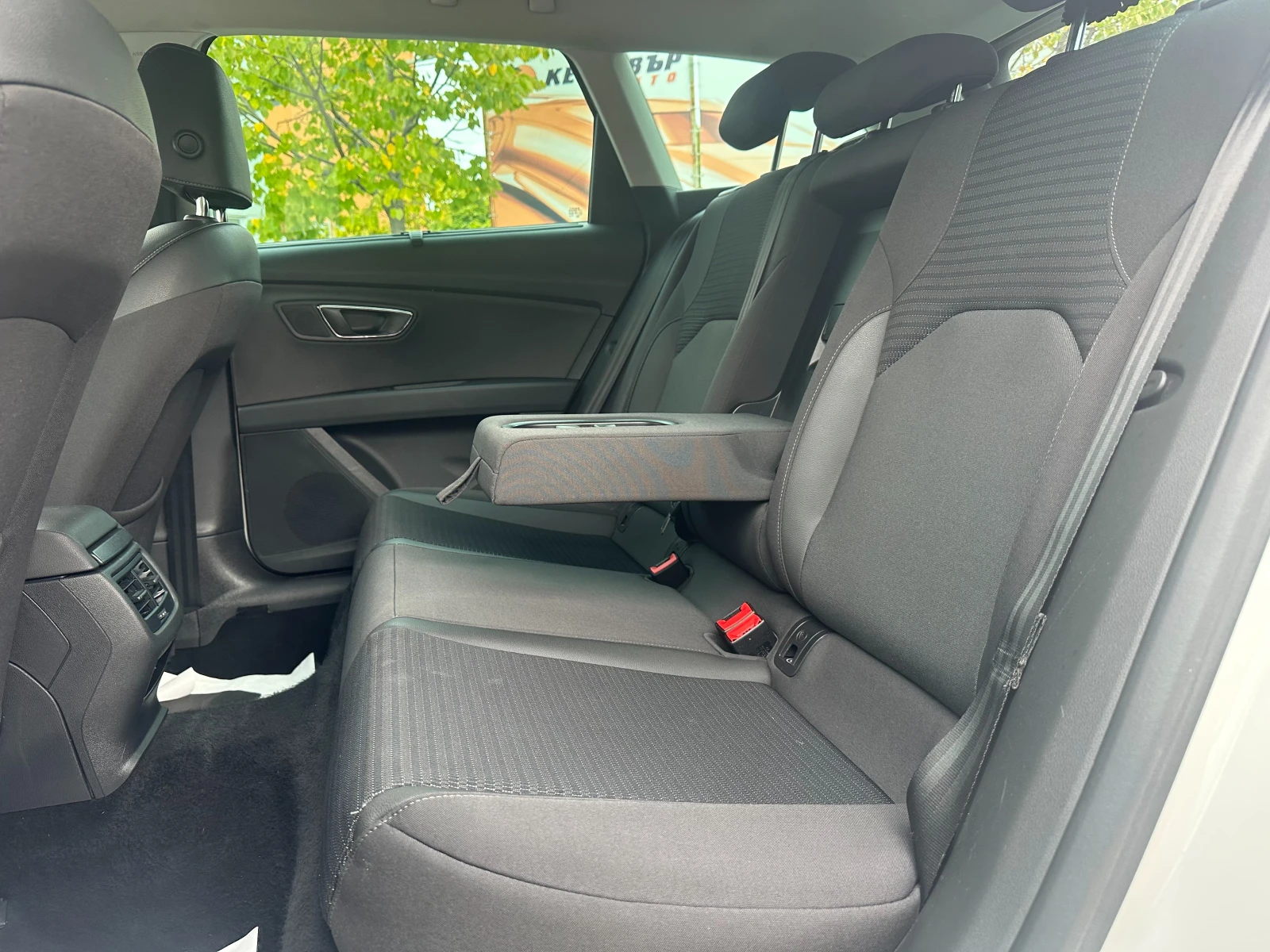 Seat Leon ST 1.4i 150 к.с.  - изображение 9