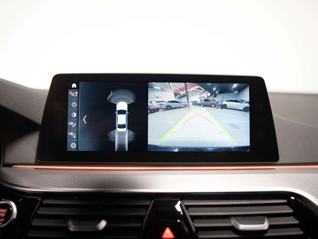 BMW 530 * xDrive * CARFAX * ЦЕНА ДО БЪЛГАРИЯ *  - изображение 9