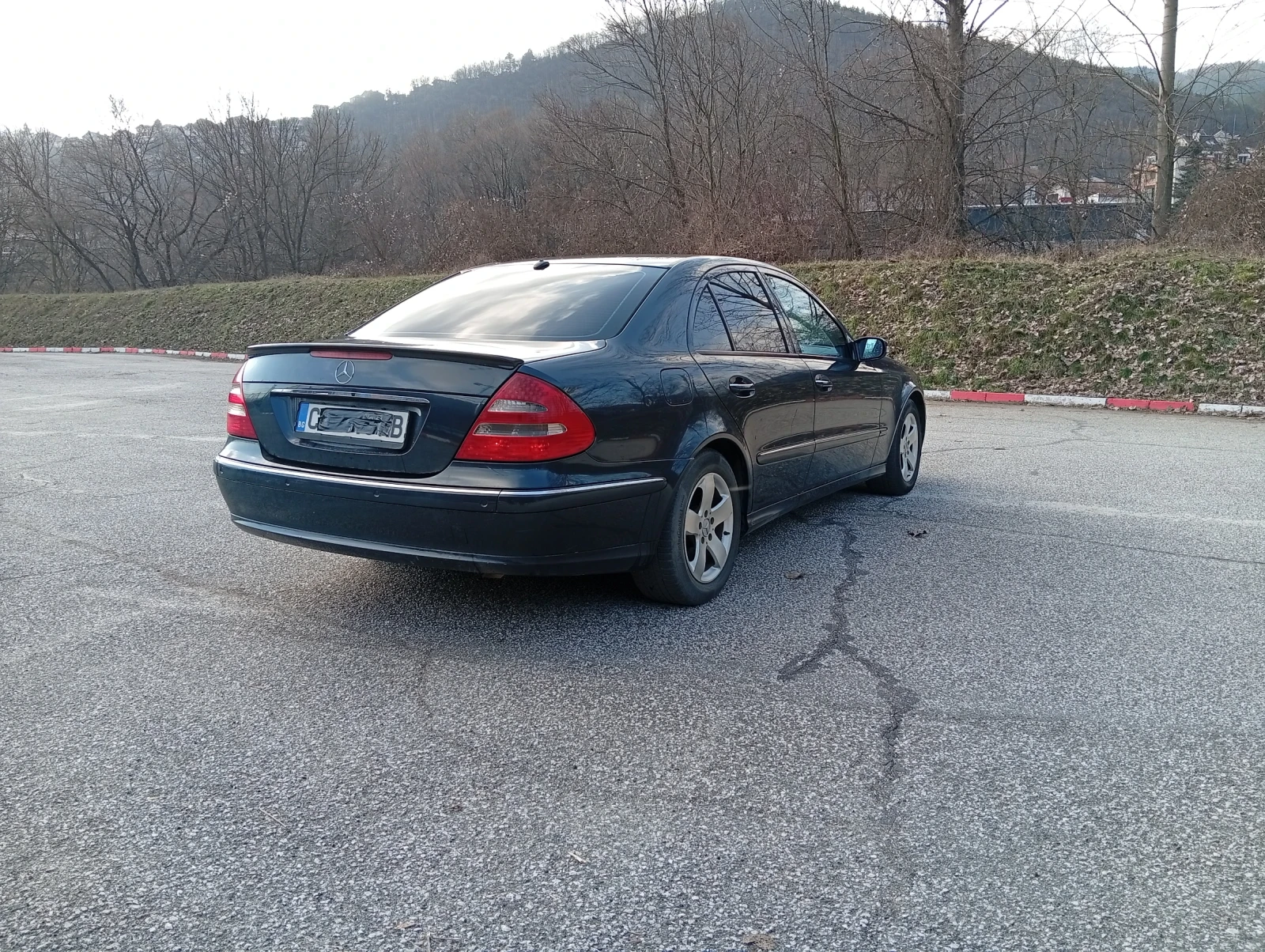 Mercedes-Benz E 320  - изображение 3