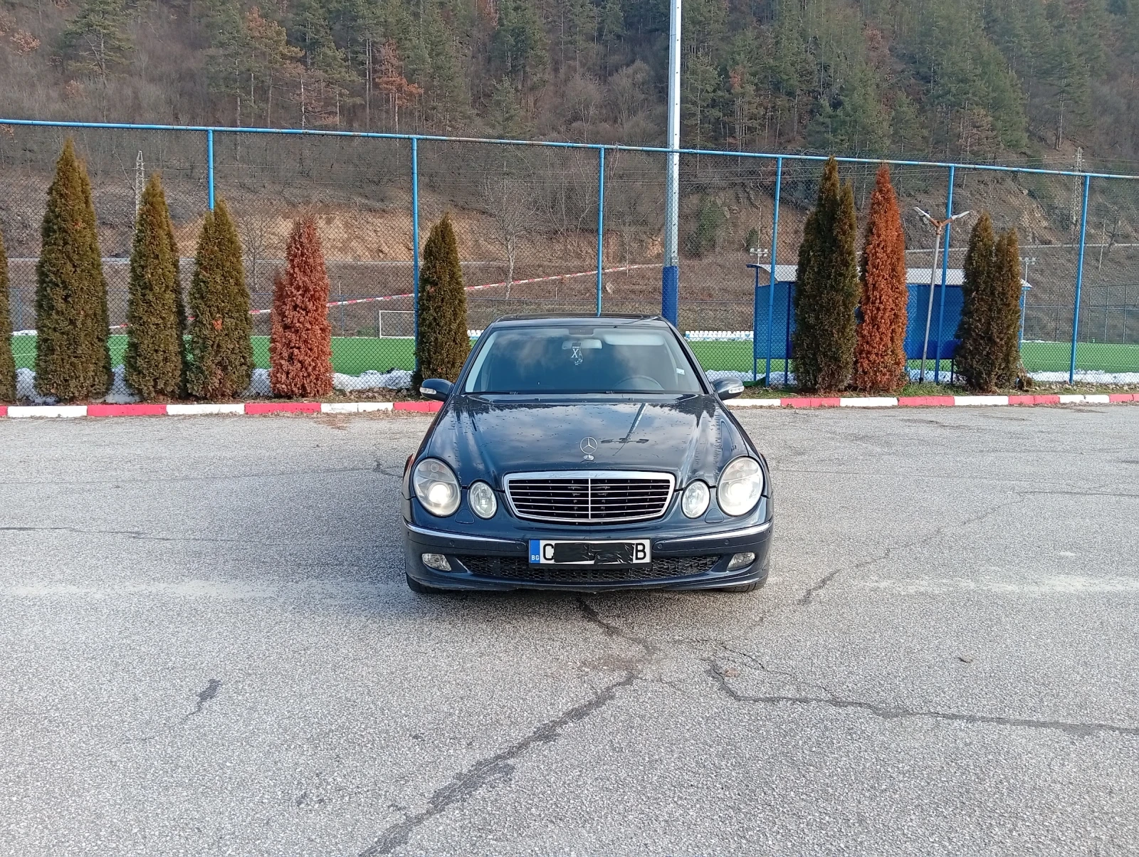 Mercedes-Benz E 320  - изображение 8