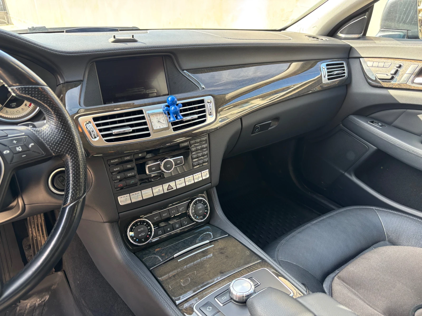 Mercedes-Benz CLS 350, снимка 9 - Автомобили и джипове - 53194192