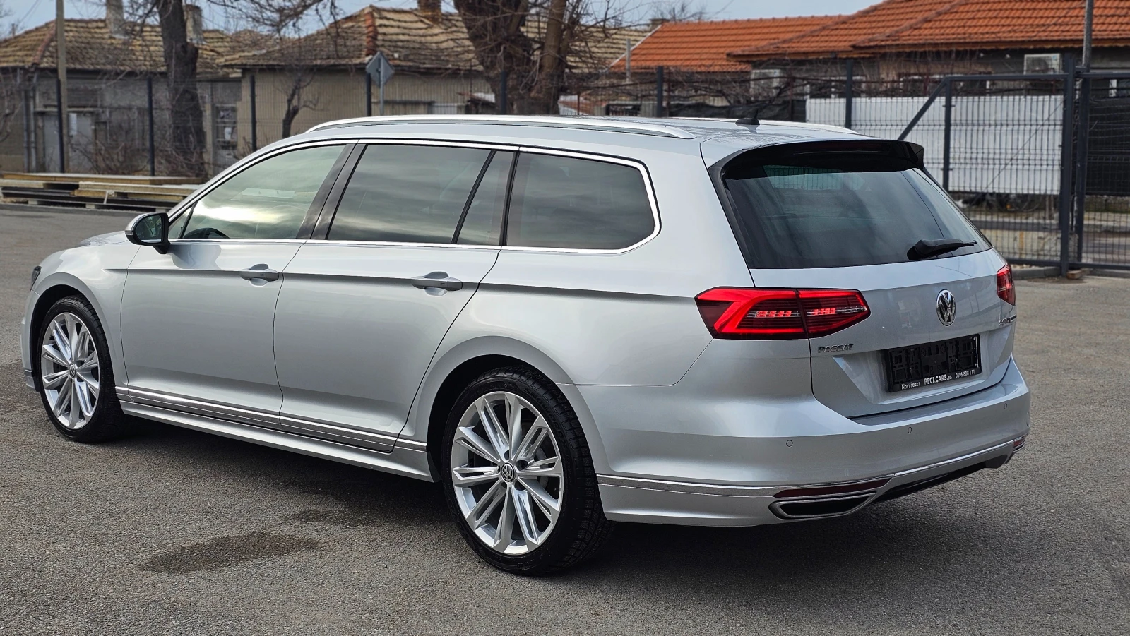 VW Passat 2.0TDi 190HP 7DSG IT-ДИСТРОНИК-ТОП СЪСТ.-ЛИЗИНГ - изображение 4