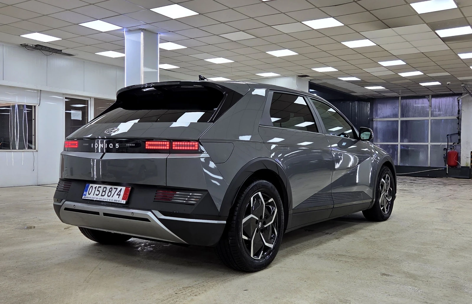 Hyundai Ioniq 5 72.6KWh/ЗАВЕРЕНА СЕРВИЗНА КНИЖКА/Bosse - изображение 3