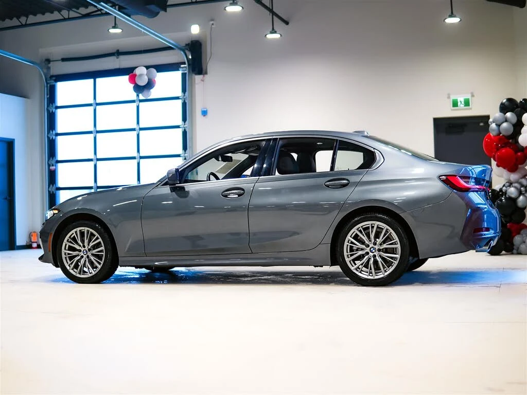 BMW 330 xDrive* AWD* АвтоКредит* (ЦЕНА ДО БГ), снимка 3 - Автомобили и джипове - 53757572