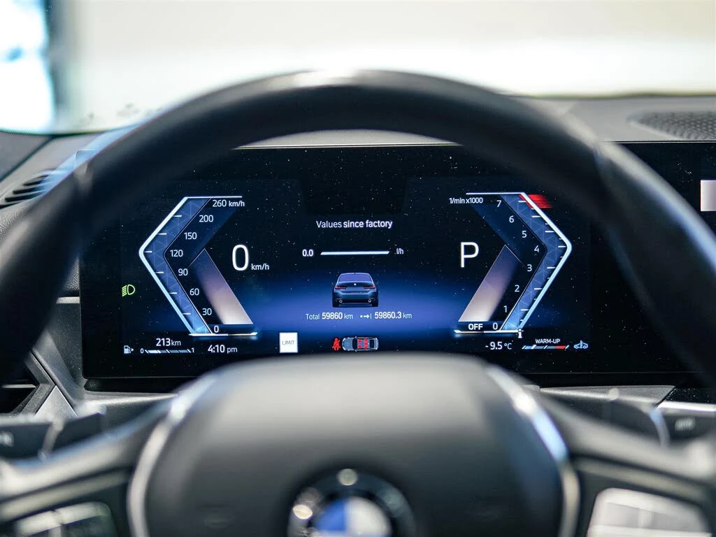 BMW 330 xDrive* AWD* АвтоКредит* (ЦЕНА ДО БГ), снимка 12 - Автомобили и джипове - 53757572