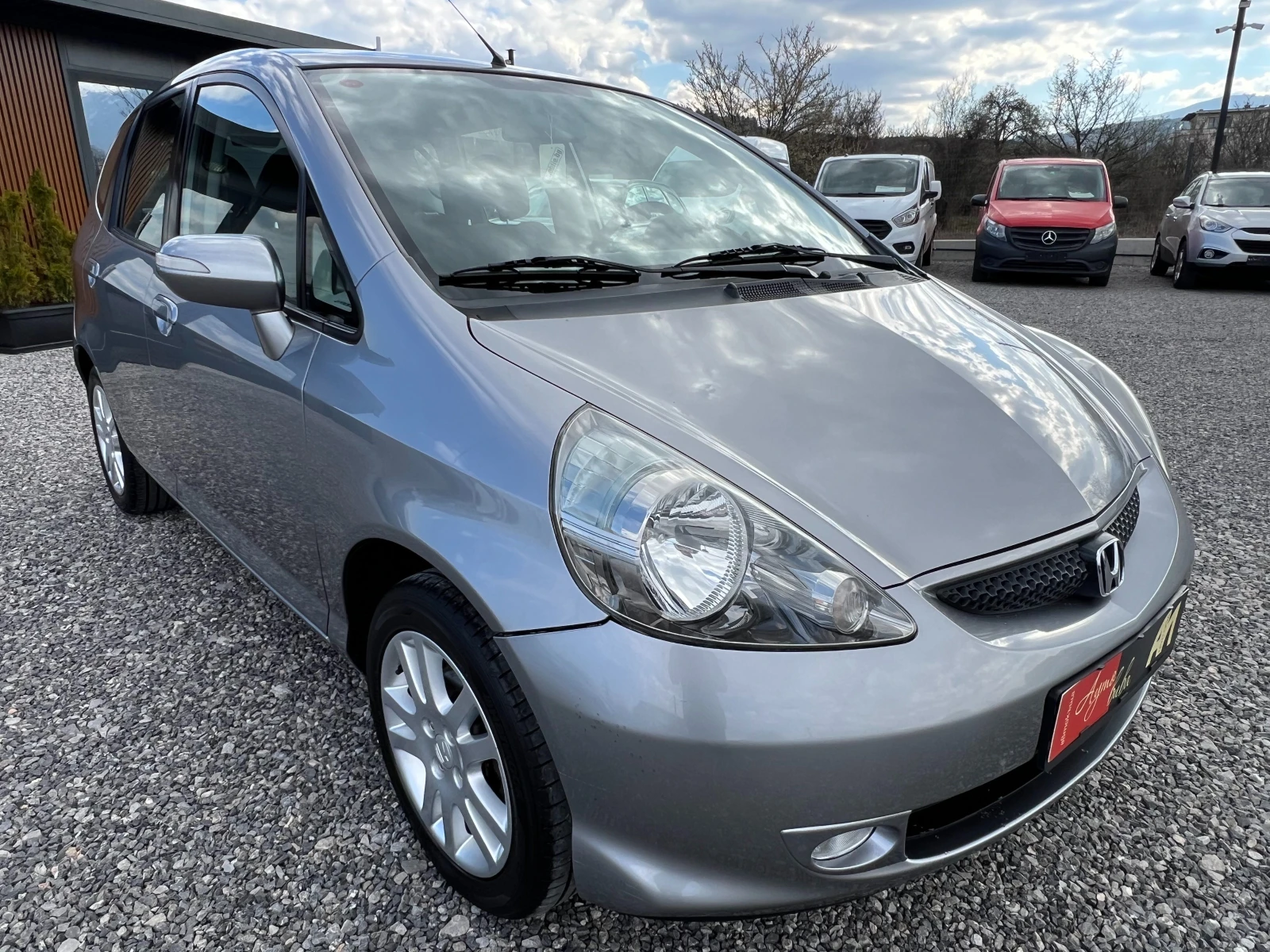 Honda Jazz 1.4i Фейслифт/ТОП СЪСТОЯНИЕ/Серв. история/165723км, снимка 7 - Автомобили и джипове - 53988243