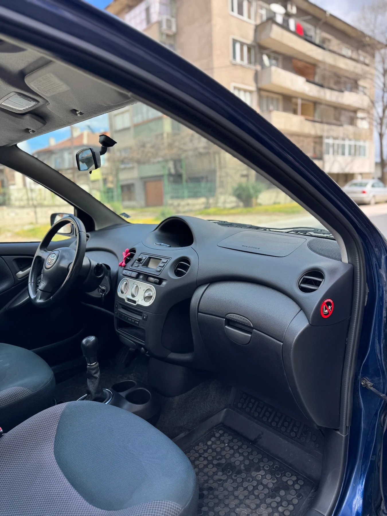 Toyota Yaris 1.4 D4D, снимка 11 - Автомобили и джипове - 54005289