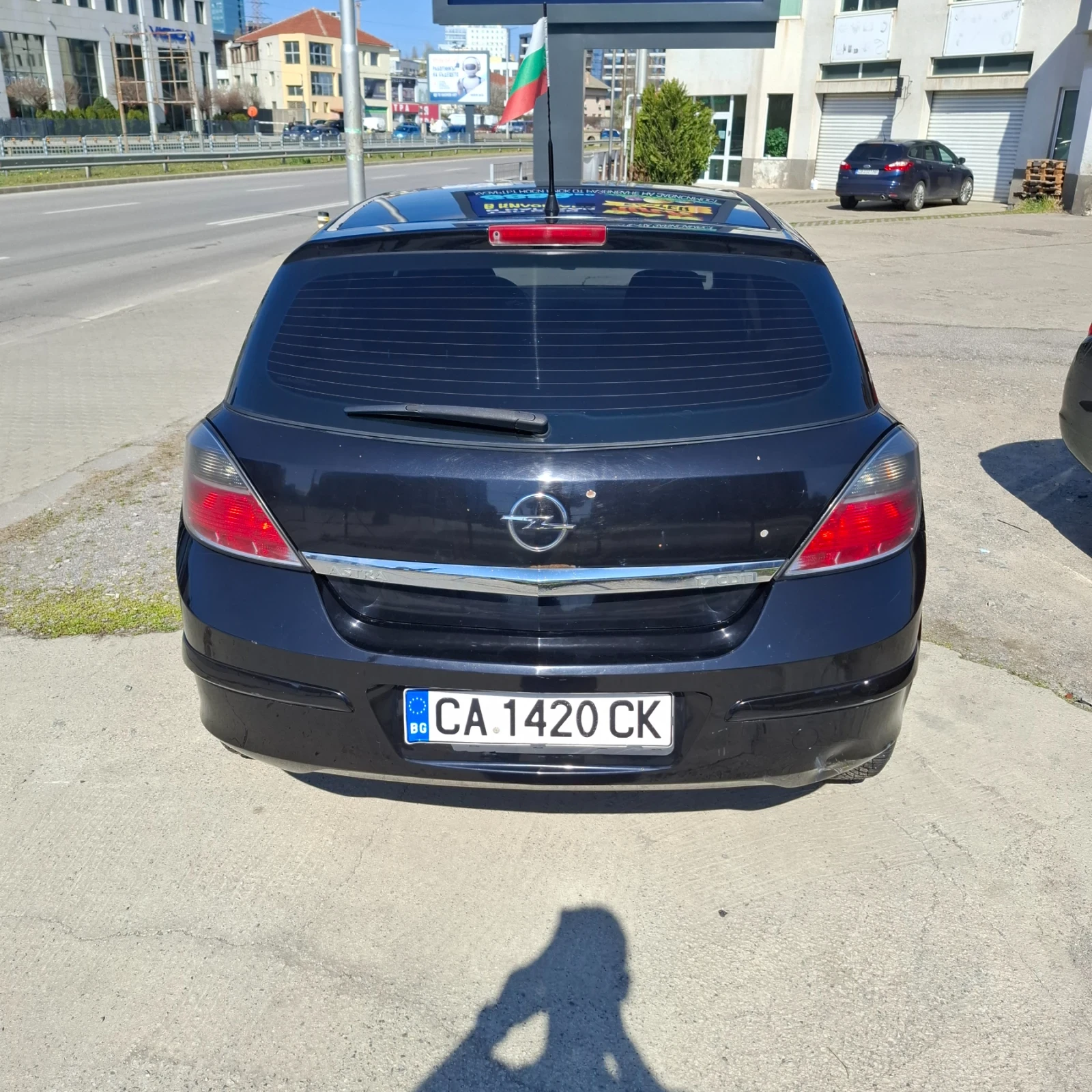 Opel Astra H, снимка 3 - Автомобили и джипове - 54121456