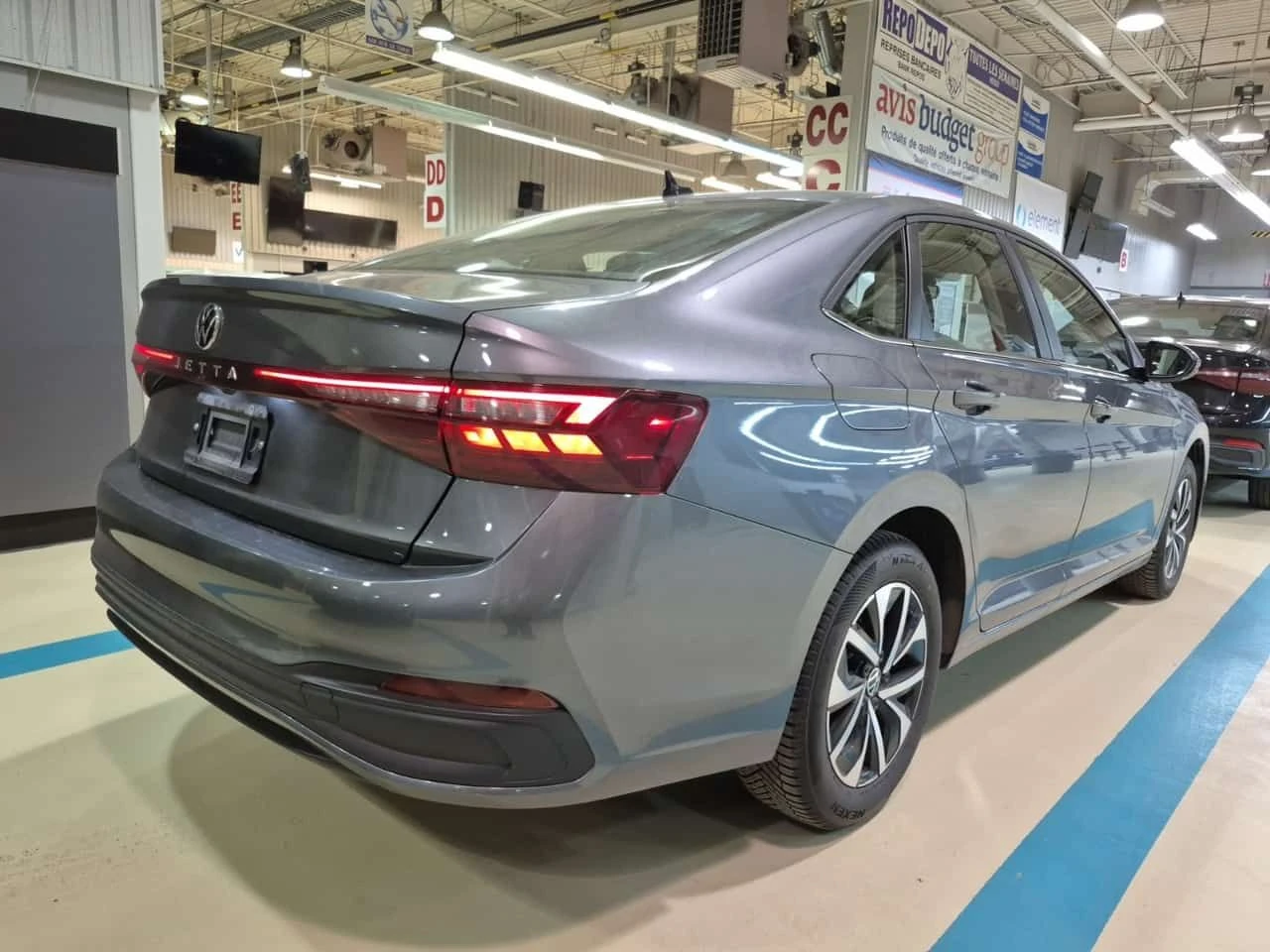 VW Jetta * TRENDLINE * CARFAX * ЦЕНА ДО БГ, снимка 3 - Автомобили и джипове - 54344305