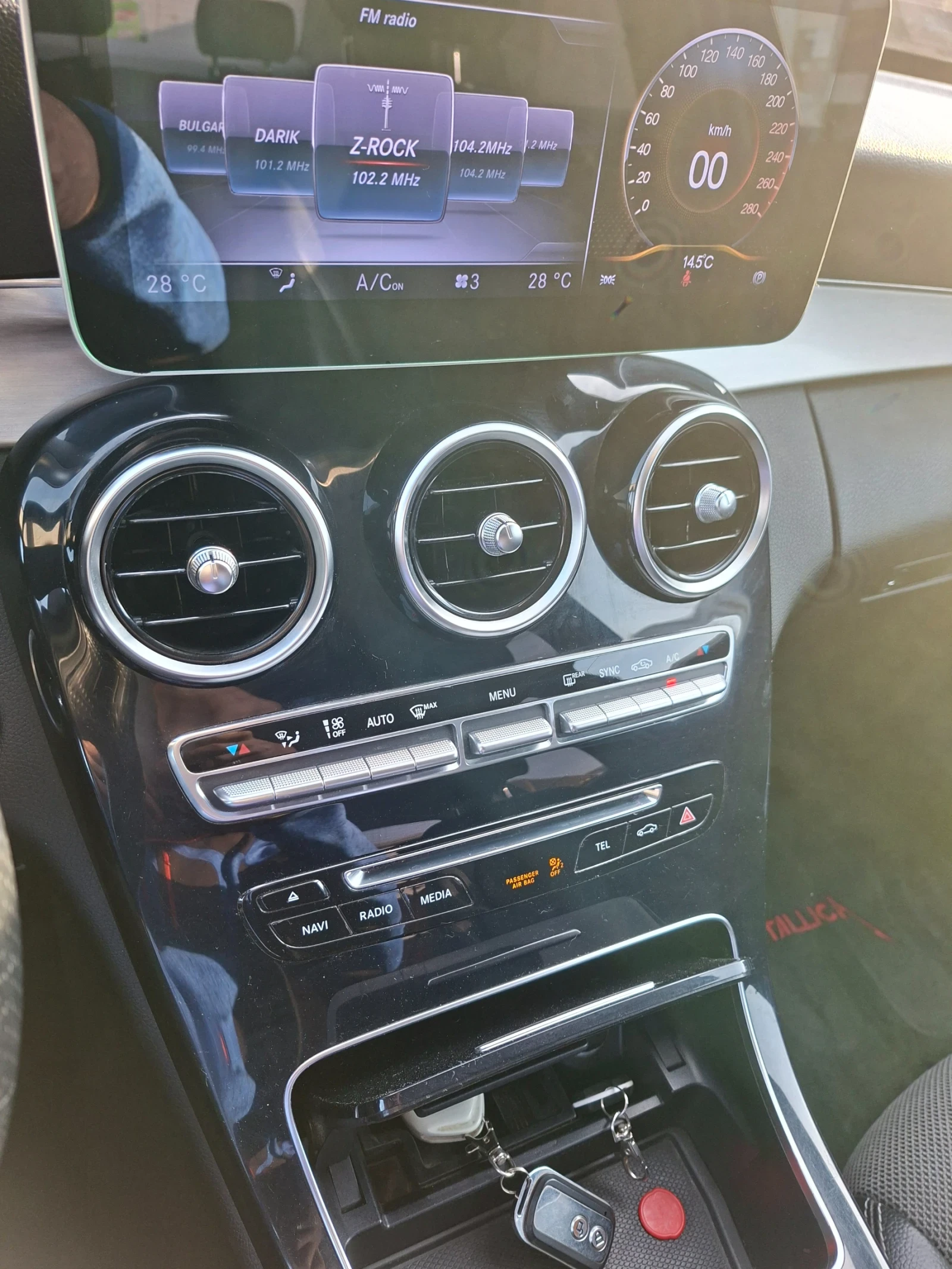 Mercedes-Benz C 220 W205 , снимка 8 - Автомобили и джипове - 54428347