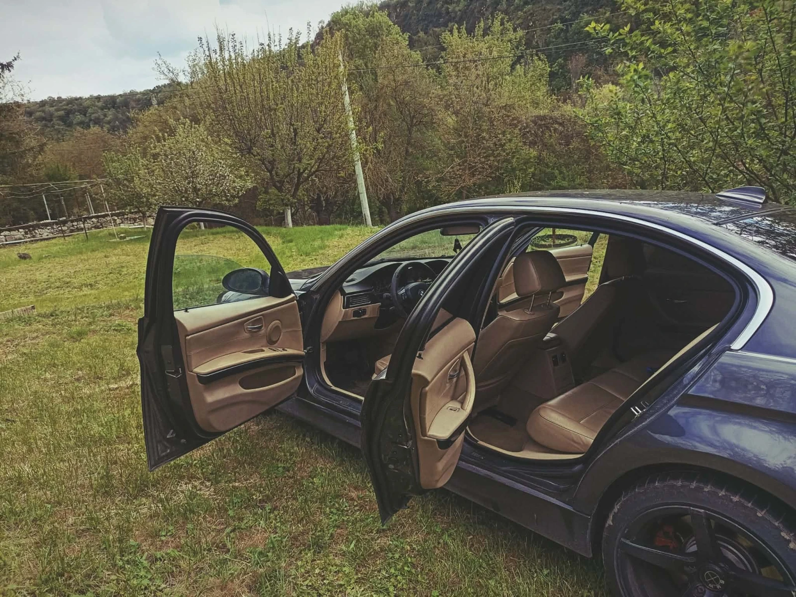 BMW 330, снимка 2 - Автомобили и джипове - 54440903