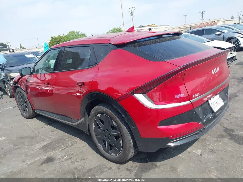 Kia EV6 Wind, снимка 3 - Автомобили и джипове - 54832957