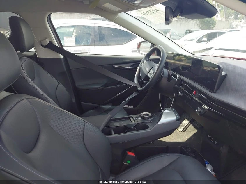 Kia EV6 Wind, снимка 5 - Автомобили и джипове - 54832957