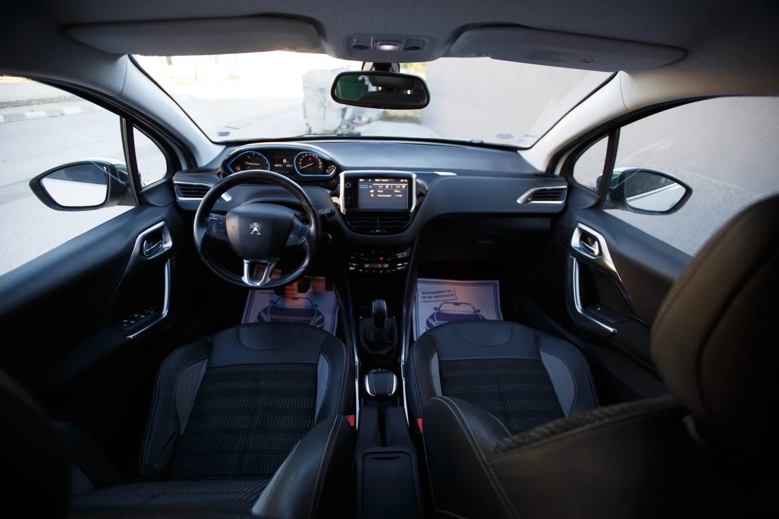 Peugeot 2008 1.6 Allure, снимка 13 - Автомобили и джипове - 54917891