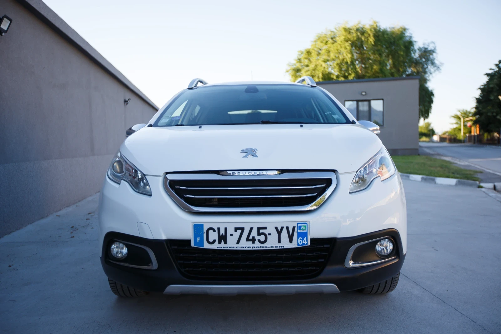 Peugeot 2008 1.6 Allure, снимка 3 - Автомобили и джипове - 54917891