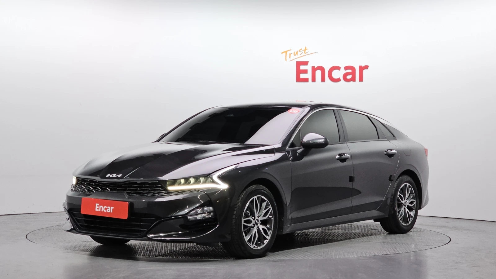 Kia K5 2 опции за плащане предварително / при доставка