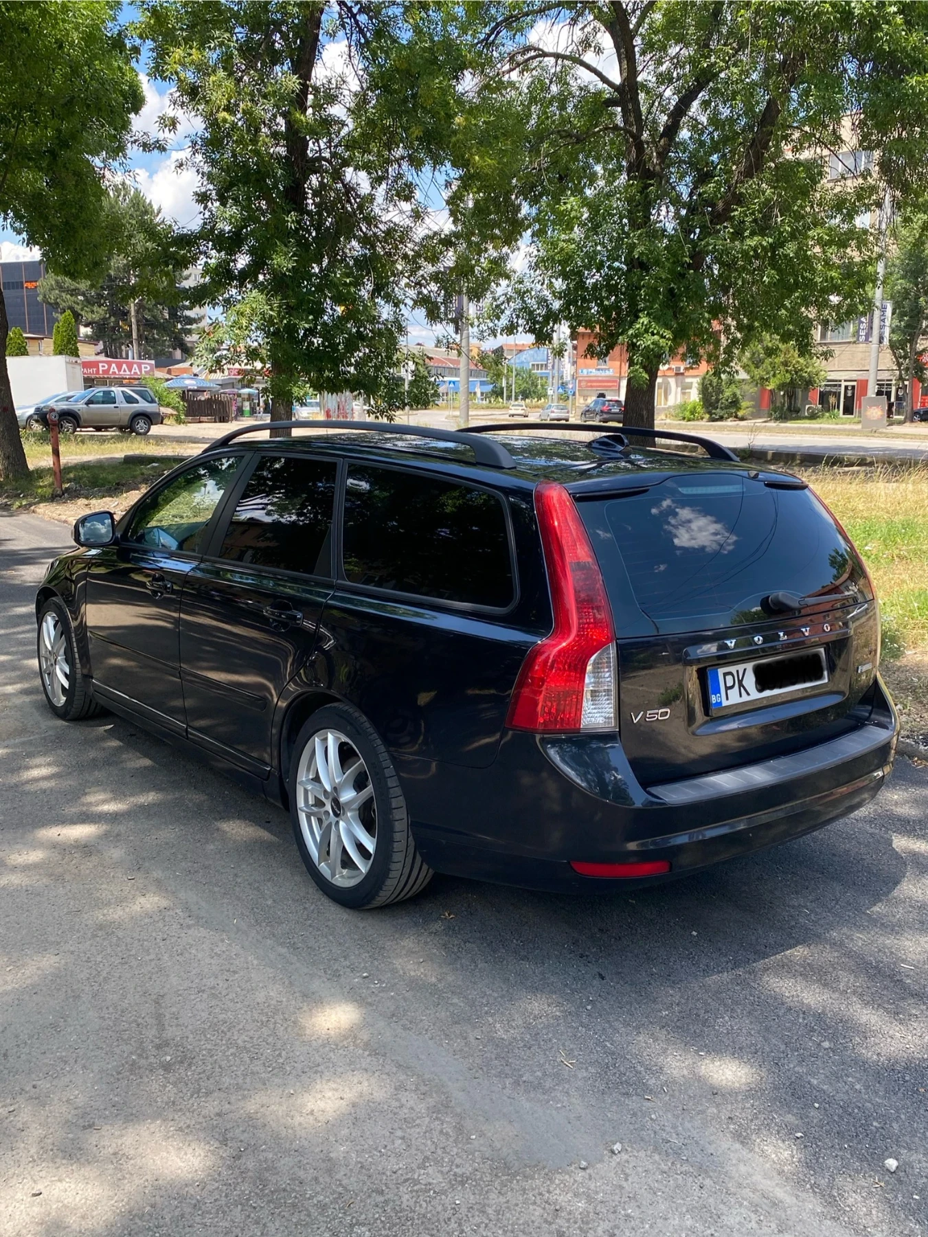 Volvo V50 R-Design 1.6 HDi, снимка 4 - Автомобили и джипове - 56040880