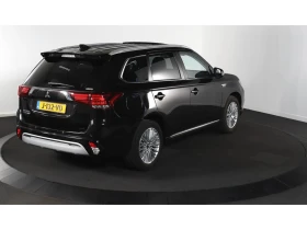 Mitsubishi Outlander 2.4 Intense Plug-in-hybrid Auto Европейска, снимка 4