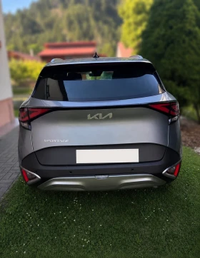 Kia Sportage Gold 4x4 Automatic 2022 1.6T GDi Mild Hybrid 150HP, снимка 4