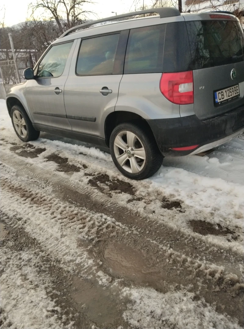 Skoda Yeti 1.4 TSI, снимка 8 - Автомобили и джипове - 48416169