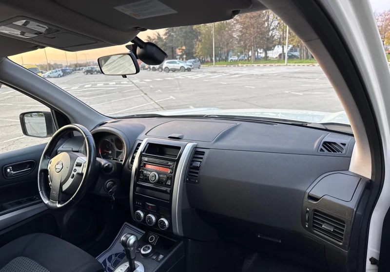 Nissan X-trail 2.0///4x4///Automatic///TOP///, снимка 9 - Автомобили и джипове - 52501690
